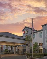 Best Western Plus Chain of Lakes Inn/Ste