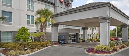 Best Western Plus Chain of Lakes Inn/Ste Exterior