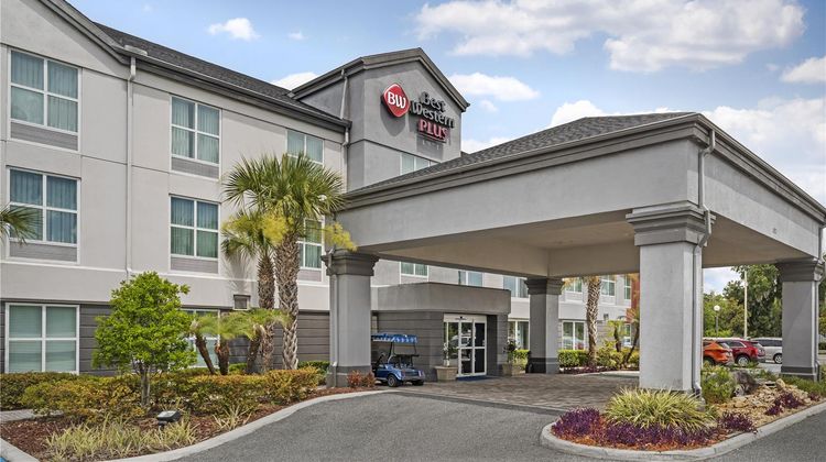 Best Western Plus Chain of Lakes Inn/Ste Exterior