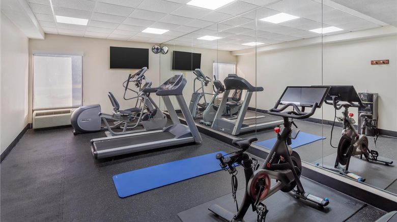 <b>Best Western Plus Madison Inn Health</b>. Images powered by <a href="https://iceportal.shijigroup.com/" title="IcePortal" target="_blank">IcePortal</a>.