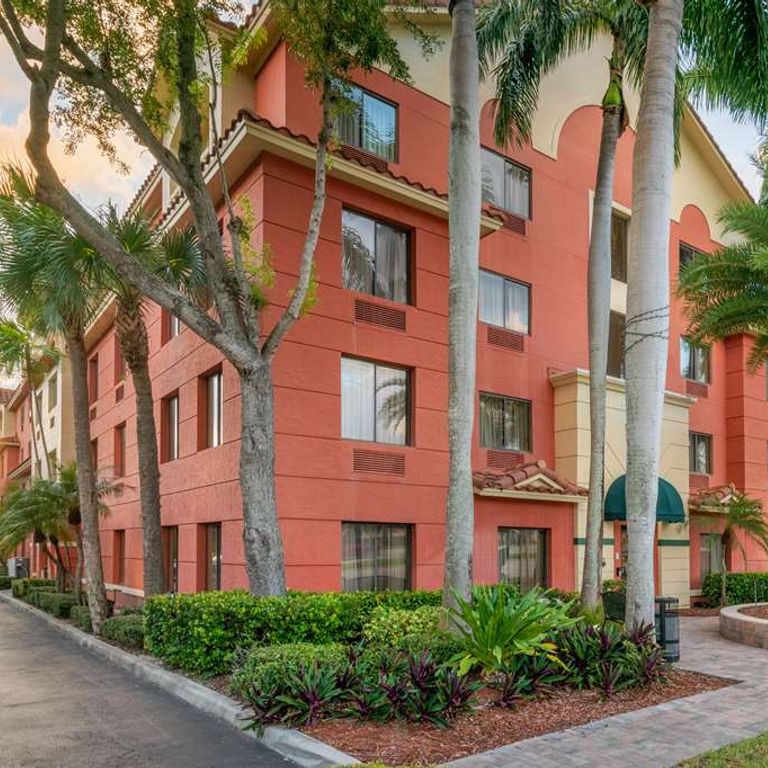 Palm Beach Gardens Hotel & Suites