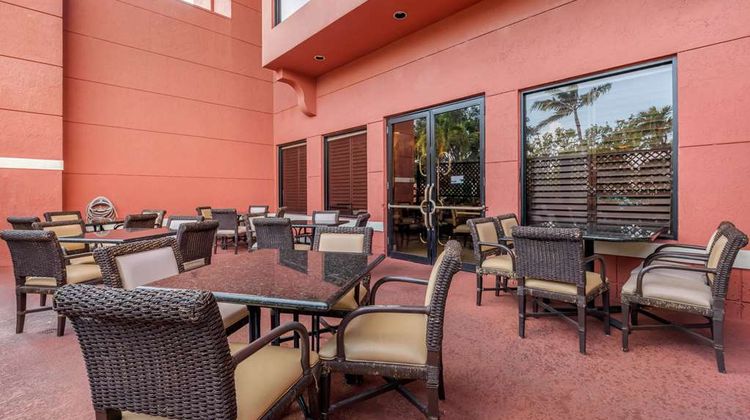 Palm Beach Gardens Hotel & Suites Pool