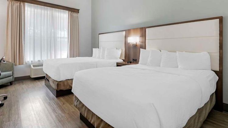 Best Western Plus First Coast Inn/Suites Room
