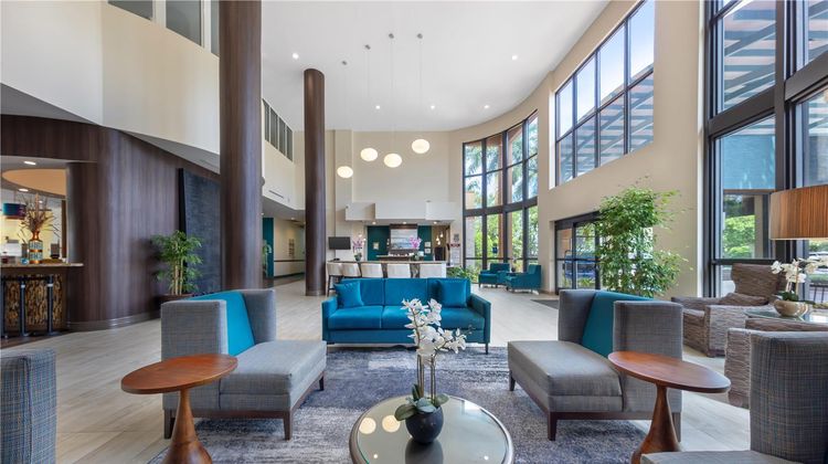 Best Western Plus Miami Executive Arpt Lobby