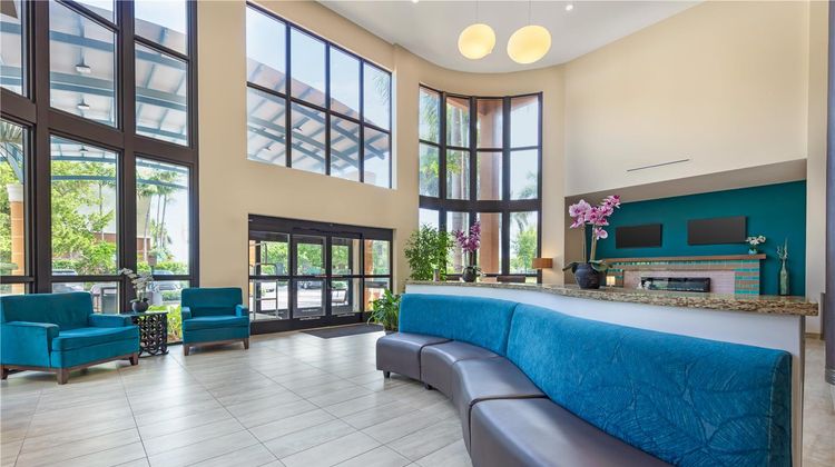Best Western Plus Miami Executive Arpt Lobby