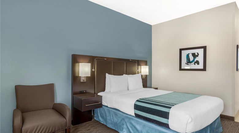 <b>Best Western Plus Tallahassee North Room</b>. Images powered by <a href="https://iceportal.shijigroup.com/" title="IcePortal" target="_blank">IcePortal</a>.