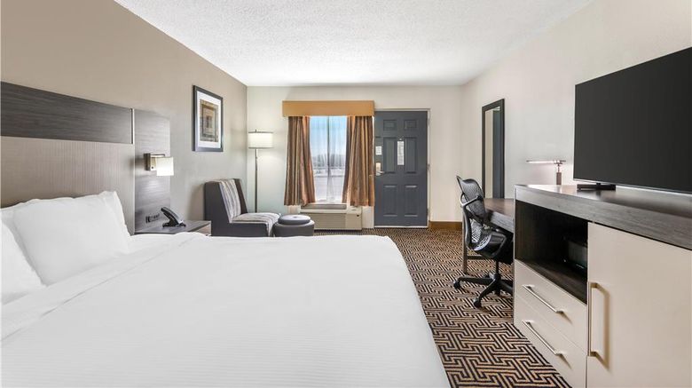 <b>Best Western Central Inn Room</b>. Images powered by <a href="https://iceportal.shijigroup.com/" title="IcePortal" target="_blank">IcePortal</a>.