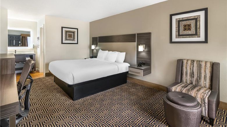 <b>Best Western Central Inn Room</b>. Images powered by <a href="https://iceportal.shijigroup.com/" title="IcePortal" target="_blank">IcePortal</a>.