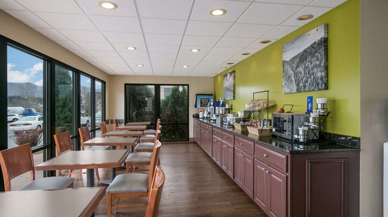 <b>Best Western Milton Inn Restaurant</b>. Images powered by <a href="https://iceportal.shijigroup.com/" title="IcePortal" target="_blank">IcePortal</a>.