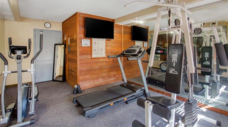 <b>Best Western Executive Inn Health</b>. Images powered by <a href="https://iceportal.shijigroup.com/" title="IcePortal" target="_blank">IcePortal</a>.
