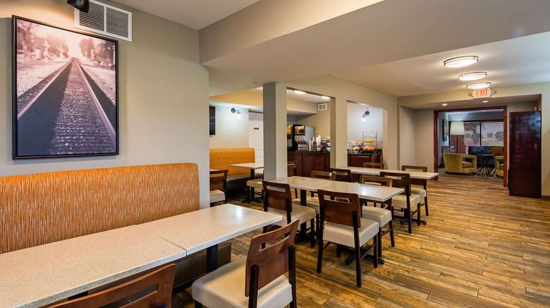 <b>Best Western Shenandoah Inn Restaurant</b>. Images powered by <a href="https://iceportal.shijigroup.com/" title="IcePortal" target="_blank">IcePortal</a>.