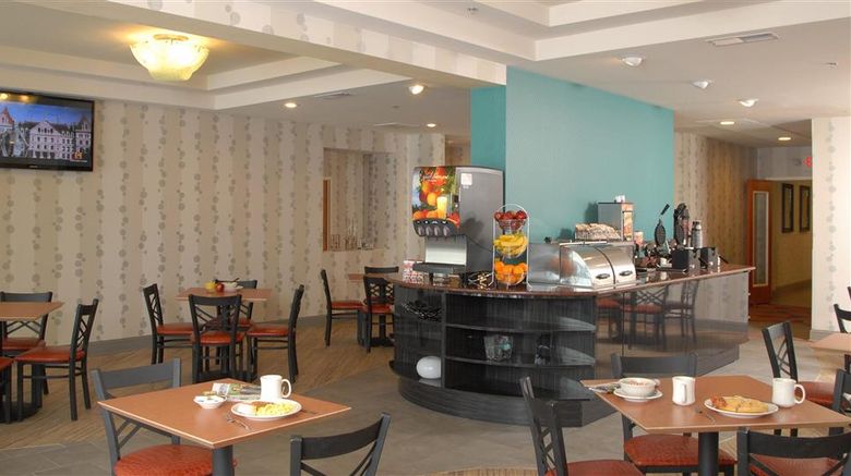 <b>Best Western Plus Atlanta Airport- East Restaurant</b>. Images powered by <a href="https://iceportal.shijigroup.com/" title="IcePortal" target="_blank">IcePortal</a>.