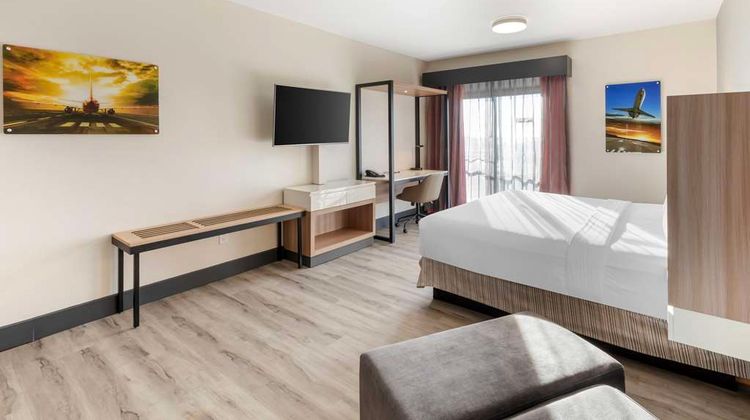 Best Western Plus Atlanta Airport- East Room