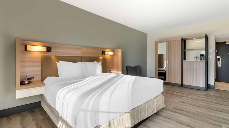<b>Best Western Plus Atlanta Airport- East Room</b>. Images powered by <a href="https://iceportal.shijigroup.com/" title="IcePortal" target="_blank">IcePortal</a>.