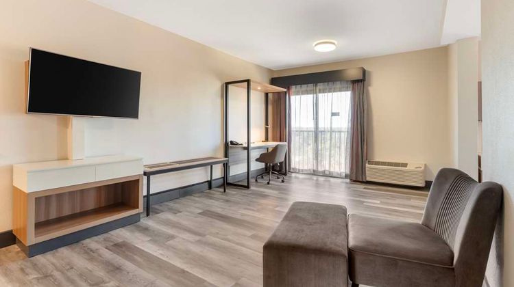 Best Western Plus Atlanta Airport- East Room