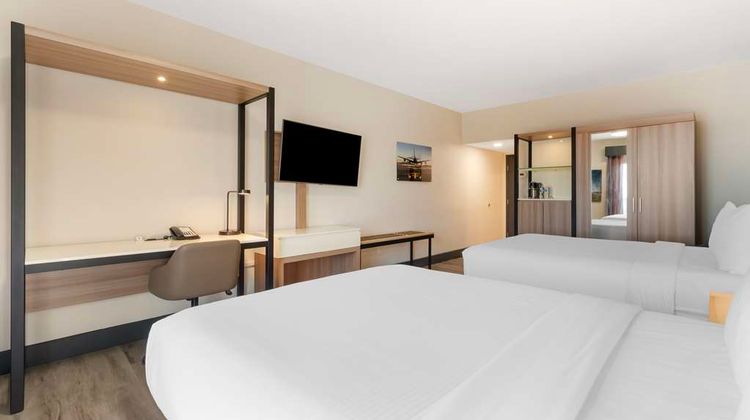 Best Western Plus Atlanta Airport- East Room