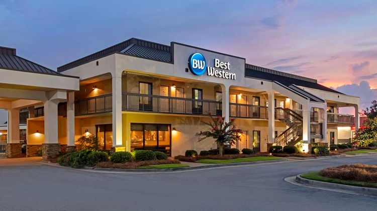 Best Western Colonial Inn Exterior