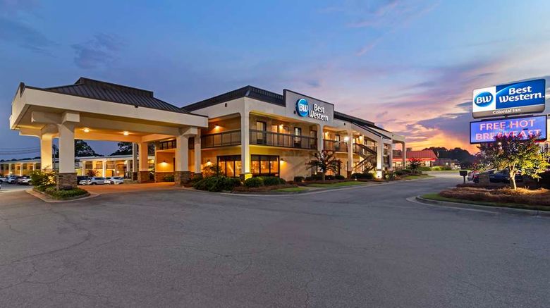 <b>Best Western Colonial Inn Exterior</b>. Images powered by <a href="https://iceportal.shijigroup.com/" title="IcePortal" target="_blank">IcePortal</a>.