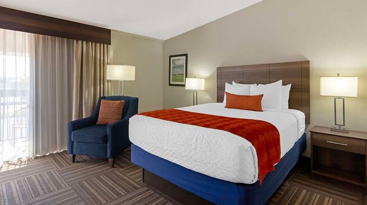 Best Western Colonial Inn Room