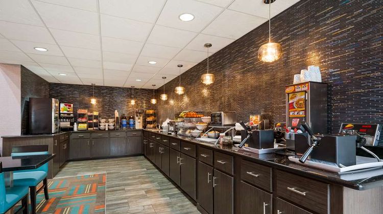Best Western Bradbury Inn & Suites Restaurant