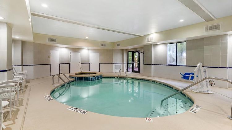 Best Western Plus Richmond Hill Inn Pool