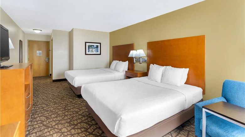 <b>Best Western Plus Richmond Hill Inn Room</b>. Images powered by <a href="https://iceportal.shijigroup.com/" title="IcePortal" target="_blank">IcePortal</a>.