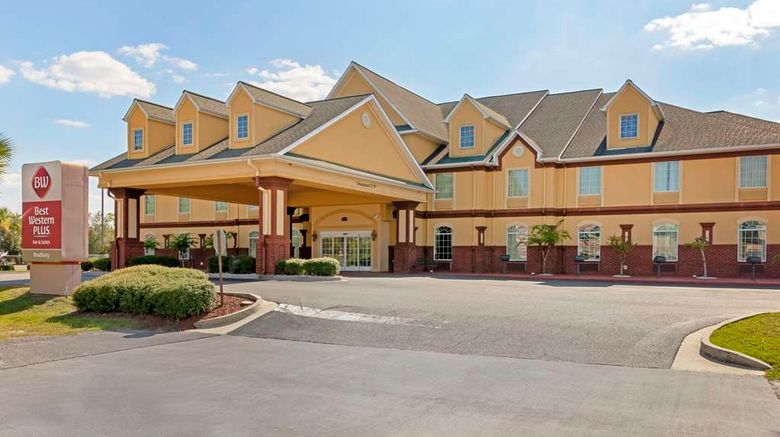 <b>Best Western Plus Bradbury Inn & Suites Exterior</b>. Images powered by <a href="https://iceportal.shijigroup.com/" title="IcePortal" target="_blank">IcePortal</a>.