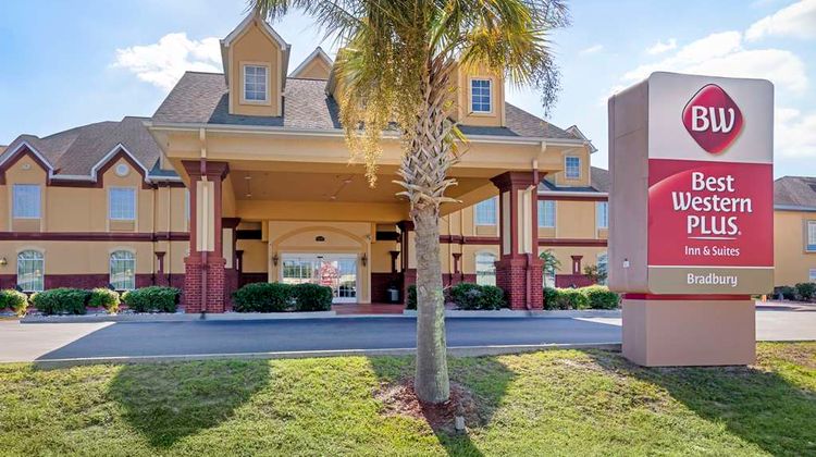 Best Western Plus Bradbury Inn & Suites Exterior