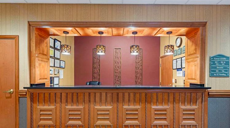 Best Western Plus Bradbury Inn & Suites Lobby