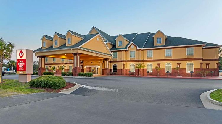 Best Western Plus Bradbury Inn & Suites Exterior
