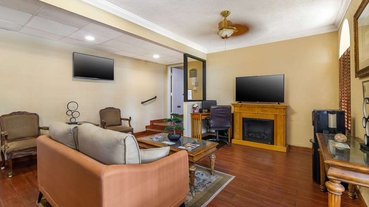 Best Western Bradford Inn Lobby