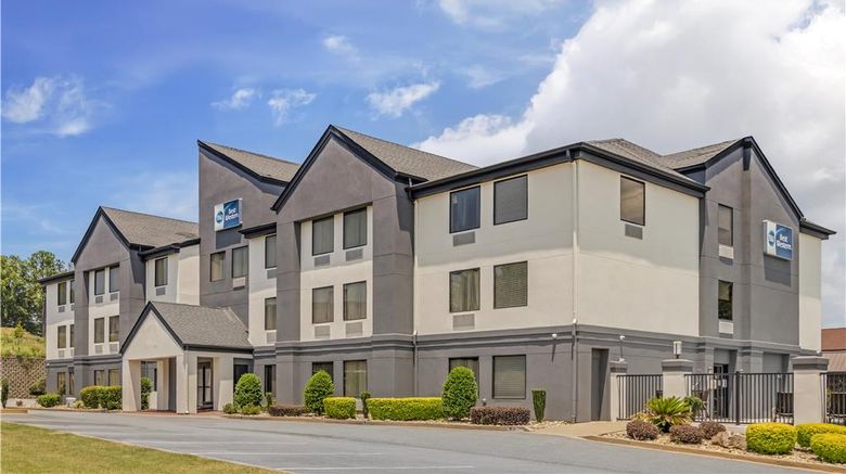 <b>Best Western Commerce Inn Exterior</b>. Images powered by <a href="https://iceportal.shijigroup.com/" title="IcePortal" target="_blank">IcePortal</a>.