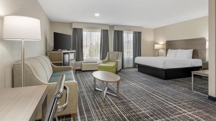 Best Western Commerce Inn Suite