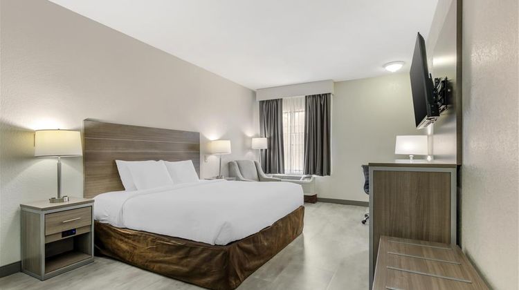 Best Western Commerce Inn Room