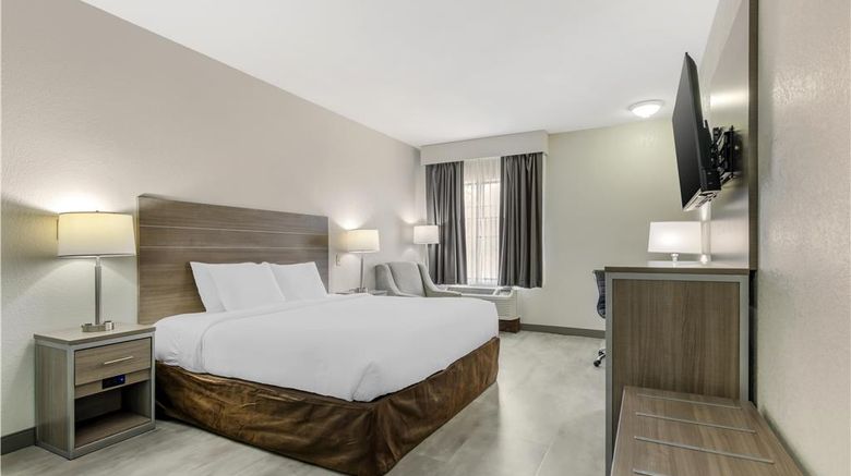 <b>Best Western Commerce Inn Room</b>. Images powered by <a href="https://iceportal.shijigroup.com/" title="IcePortal" target="_blank">IcePortal</a>.