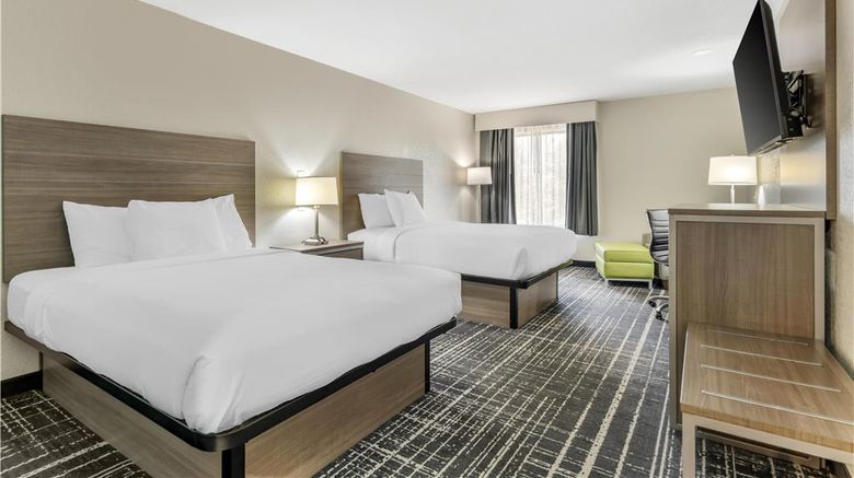<b>Best Western Commerce Inn Room</b>. Images powered by <a href="https://iceportal.shijigroup.com/" title="IcePortal" target="_blank">IcePortal</a>.