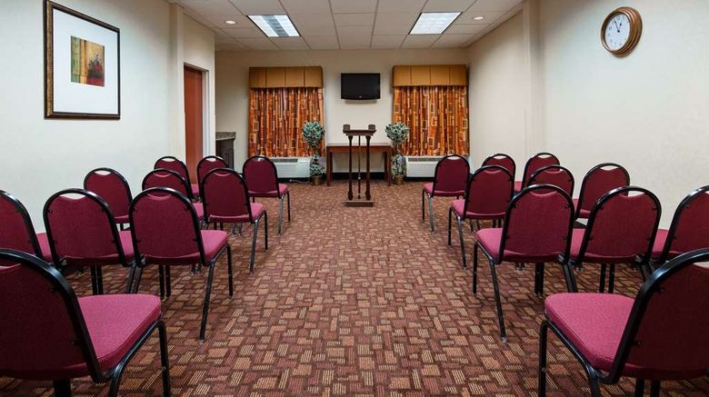 <b>Best Western Hiram Inn & Suites Meeting</b>. Images powered by <a href="https://iceportal.shijigroup.com/" title="IcePortal" target="_blank">IcePortal</a>.