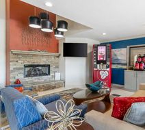 Best Western Plus Lake Lanier Lobby