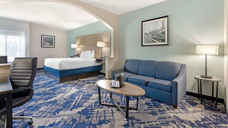 Best Western Plus Savannah Arpt Stes Room