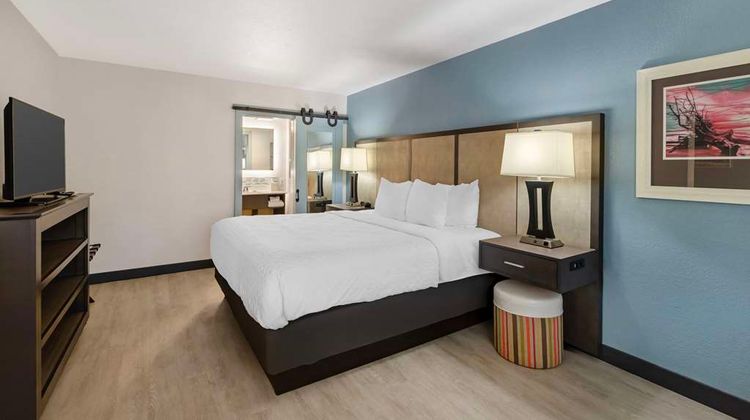 Best Western Plus St. Simons Suite