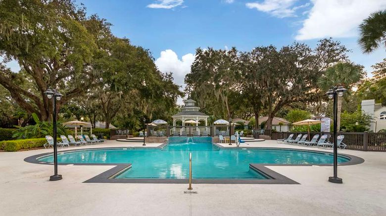 <b>Best Western Plus St. Simons Pool</b>. Images powered by <a href="https://iceportal.shijigroup.com/" title="IcePortal" target="_blank">IcePortal</a>.