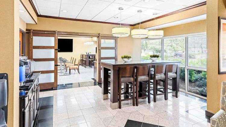 Best Western Gwinnett Center Hotel Lobby