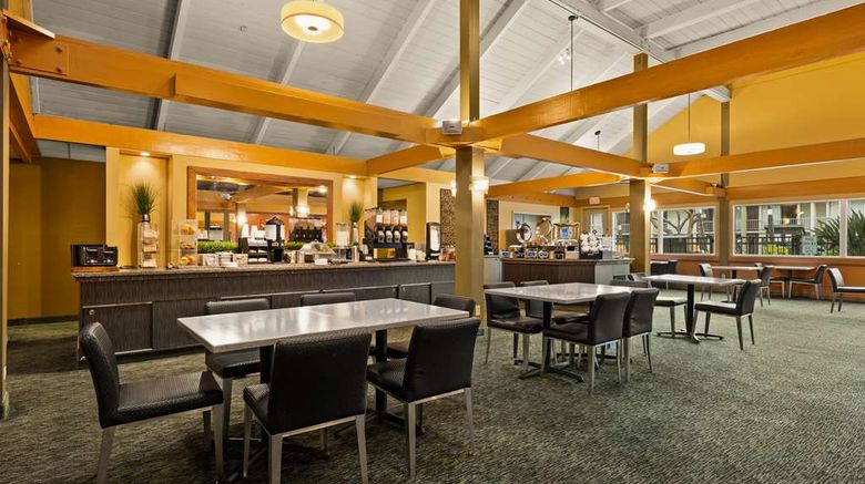 <b>Best Western The Plaza Hotel Honolulu Restaurant</b>. Images powered by <a href="https://iceportal.shijigroup.com/" title="IcePortal" target="_blank">IcePortal</a>.