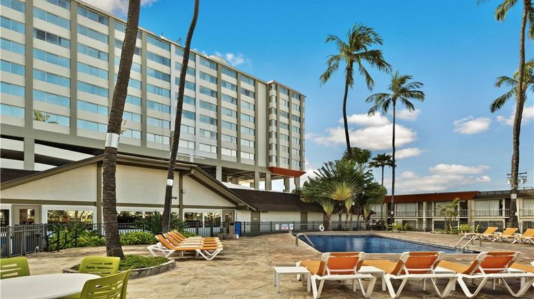 <b>Best Western The Plaza Hotel Honolulu Pool</b>. Images powered by <a href="https://iceportal.shijigroup.com/" title="IcePortal" target="_blank">IcePortal</a>.