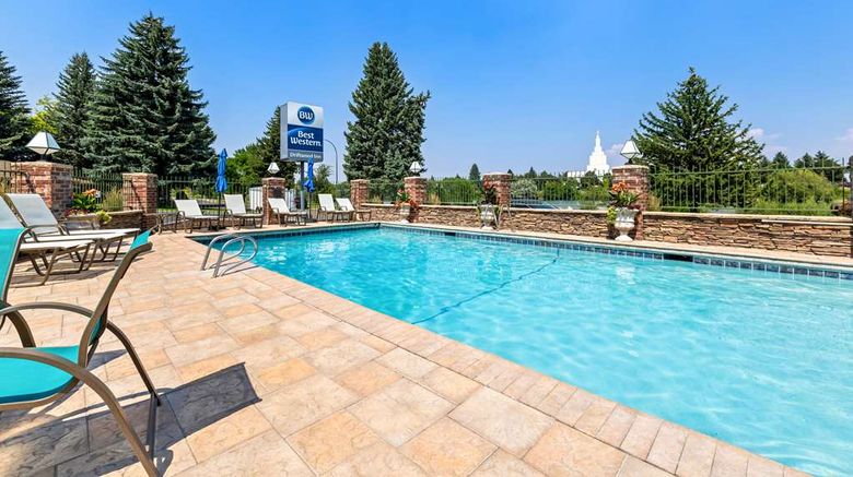 <b>Best Western Driftwood Inn Pool</b>. Images powered by <a href="https://iceportal.shijigroup.com/" title="IcePortal" target="_blank">IcePortal</a>.