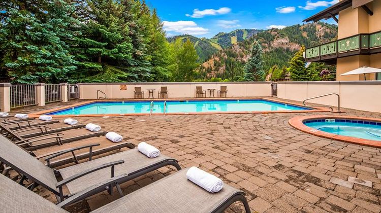 Best Western Tyrolean Lodge Pool