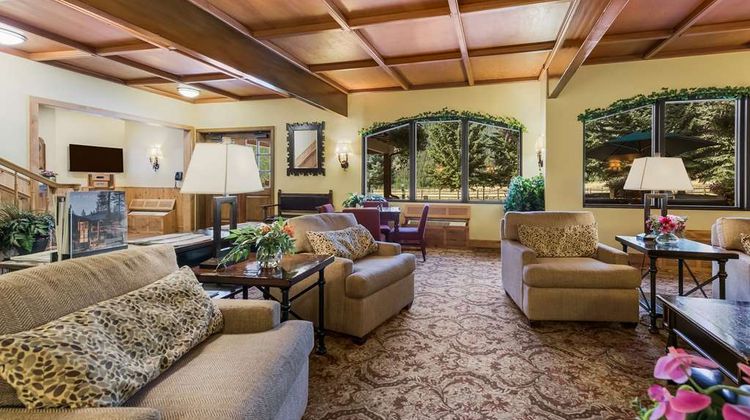 Best Western Tyrolean Lodge Lobby
