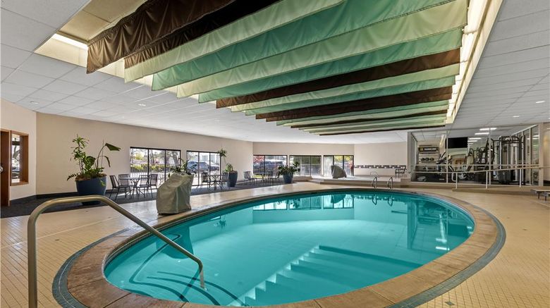 <b>Best Western Vista Inn at the Airport Pool</b>. Images powered by <a href="https://iceportal.shijigroup.com/" title="IcePortal" target="_blank">IcePortal</a>.