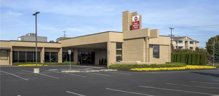Best Western Plus University Inn Exterior