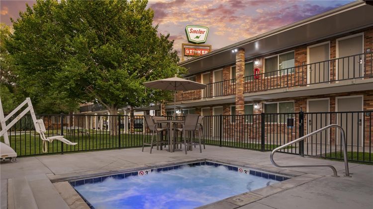 Best Western Plus Burley Inn &  Conv Ctr Pool